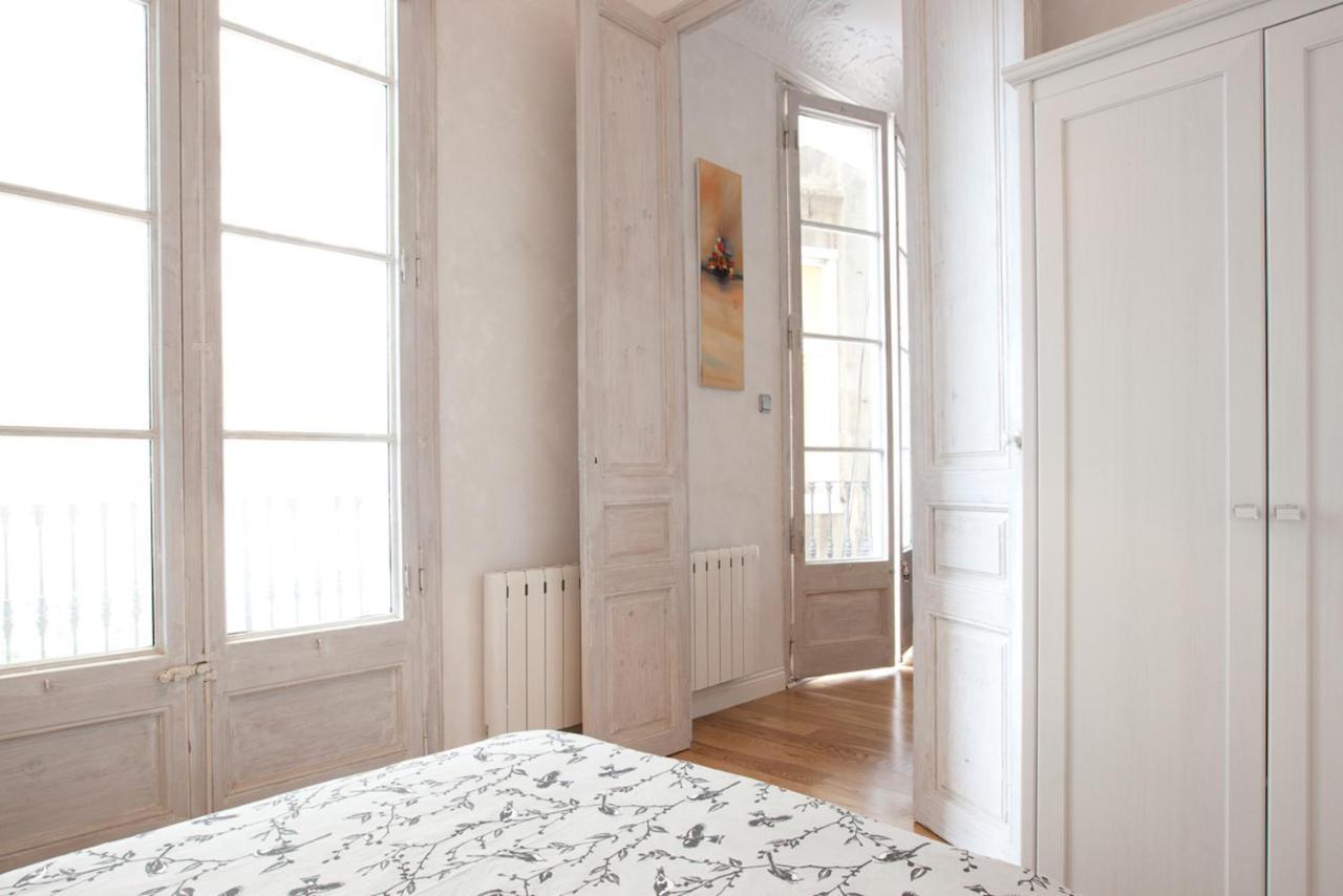 Luxury Barcelona Central City Cosy 3 Bedroom Apartment With Private Terrace Bagian luar foto