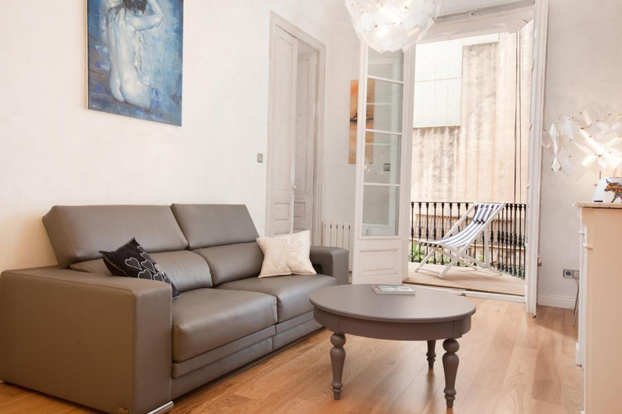 Luxury Barcelona Central City Cosy 3 Bedroom Apartment With Private Terrace Bagian luar foto
