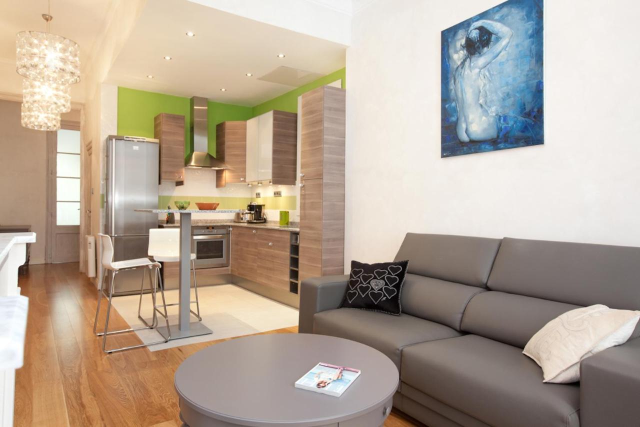 Luxury Barcelona Central City Cosy 3 Bedroom Apartment With Private Terrace Bagian luar foto